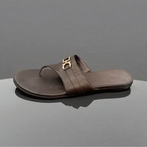 Salvatore Ferragamo Boutique Brown Thong Flat Sandals Size 9.5